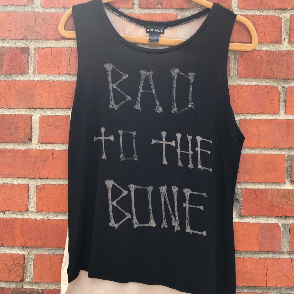 Graphic tank